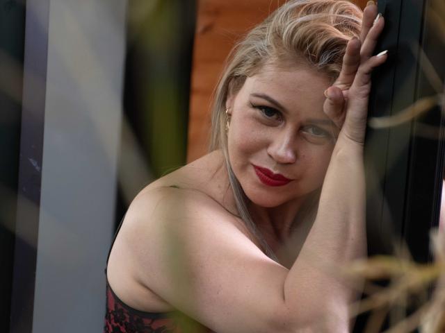 ArianaWilker - Sexe cam en vivo - 12871600