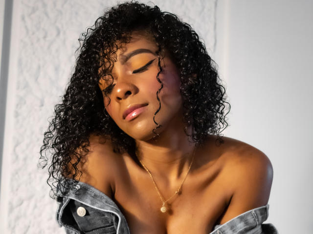 ValeryCortez - Live porn &amp; sex cam - 12923700