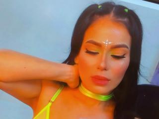 MiaSpencer - Live sex cam - 12935932