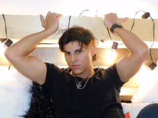 JohnySexyMan - Live sex cam - 12975404