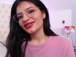 SharlotteBluee - Live sex cam - 12977796