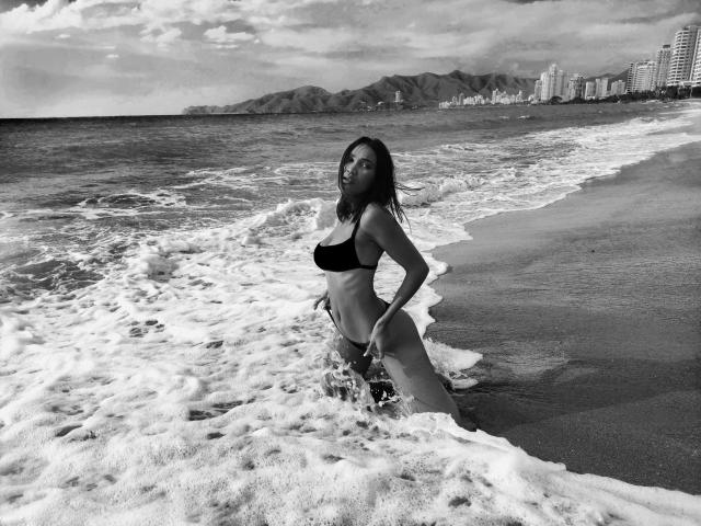 LuciaCortez - Live sex cam - 12978164