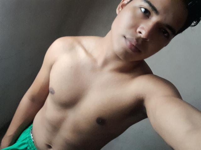 LiamHermann - Sexe cam en vivo - 12999968