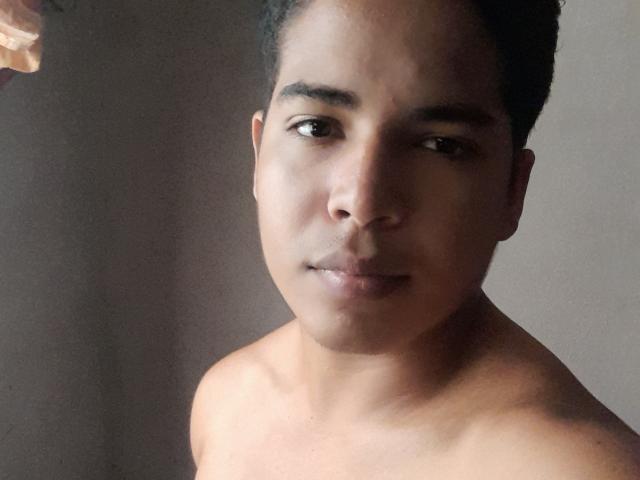 LiamHermann - Sexe cam en vivo - 12999972