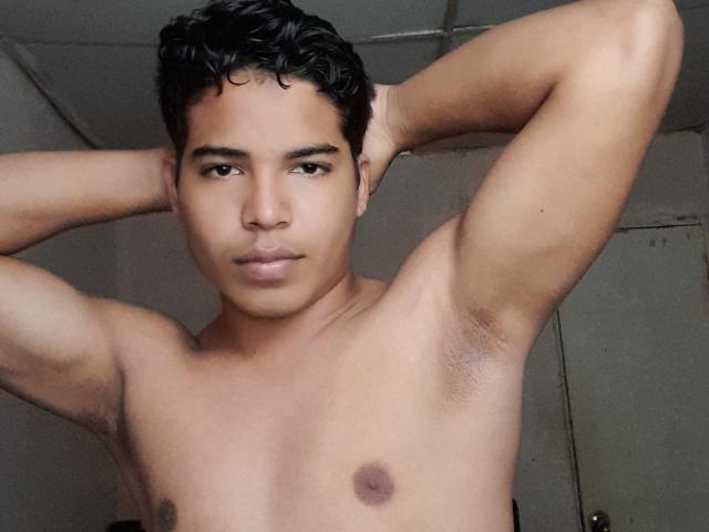 LiamHermann - Sexe cam en vivo - 12999976