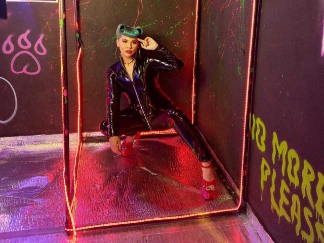 AndiChin - Live sex cam - 13012048