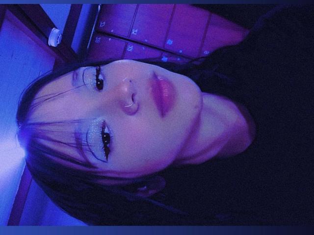 KloeThompson - Live Sex Cam - 13015672