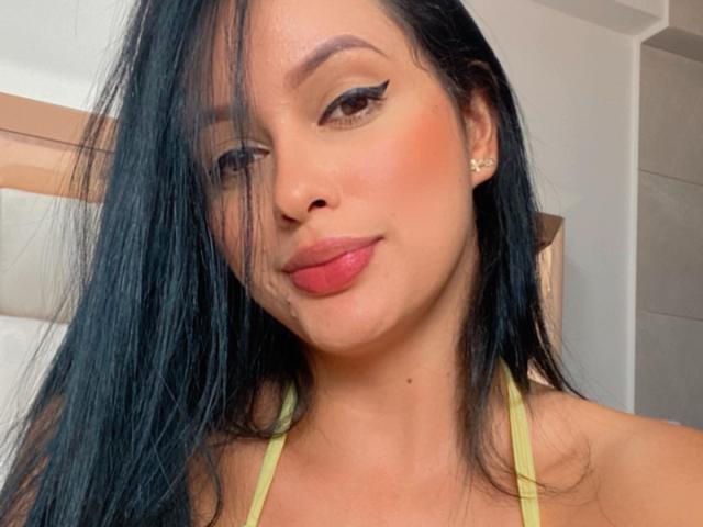 EmilyParkerr - Élő pornó és szexkamera - 13047048