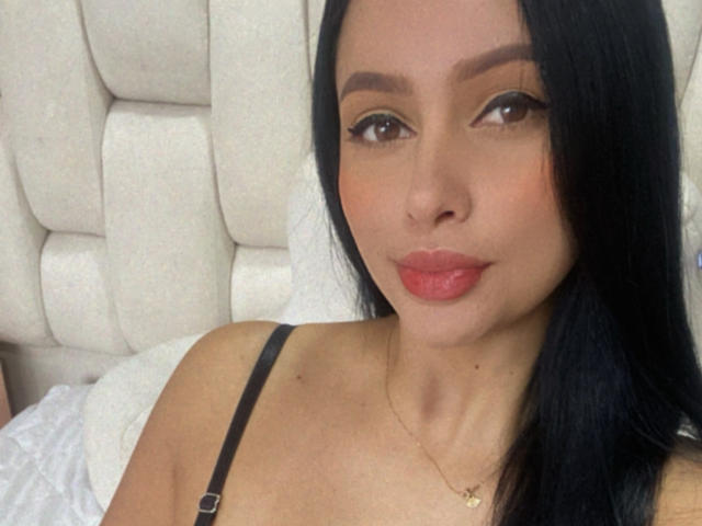 EmilyParkerr - Live porn &amp; sex cam - 13047216