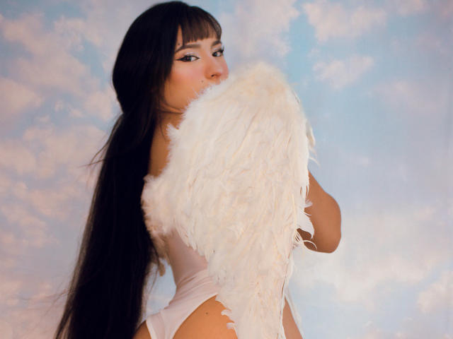 MiaSuarez - Élő pornó és szexkamera - 13070700