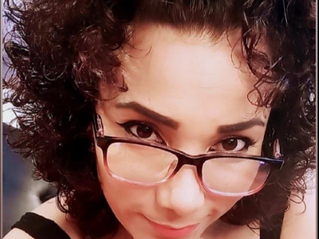 AmberDemons - Élő pornó és szexkamera - 13074424