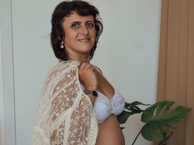 KamilaDelfi - Live sex cam - 13079256