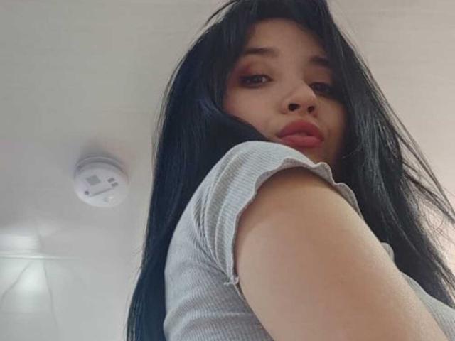 MeganButler - Live Sex Cam - 13098968