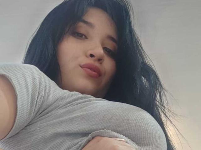 MeganButler - Live sex cam - 13098992