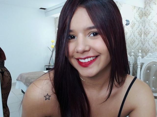 AnniTompson - Live sex cam - 13112564