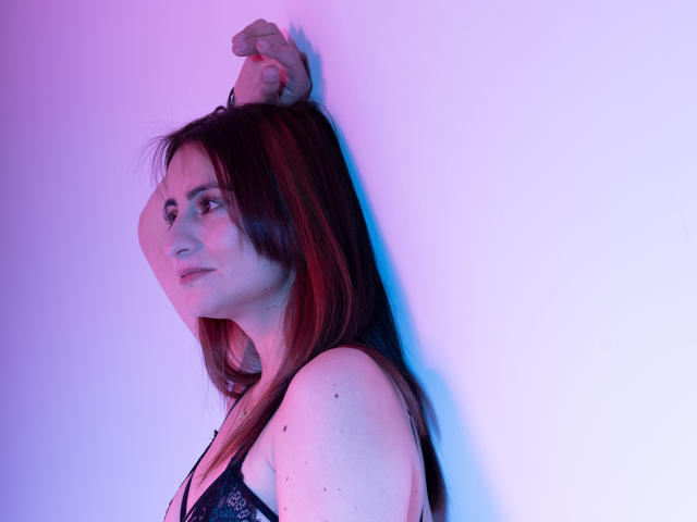 MeganBeakee - сексуальная веб-камера в реальном времени - 13125960