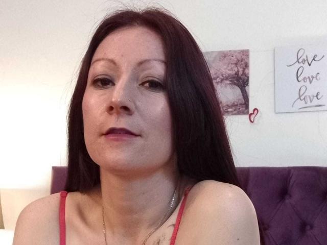 SweetPinkiePie - Live sex cam - 13133972