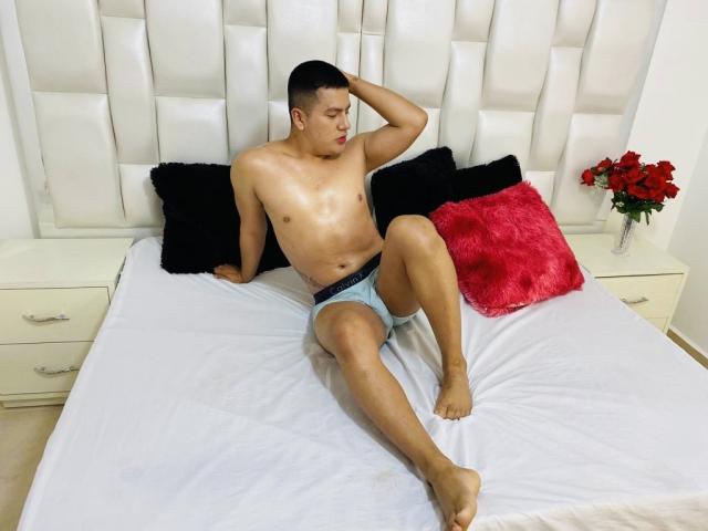 JheremysTomsion - Live Sex Cam - 13150096