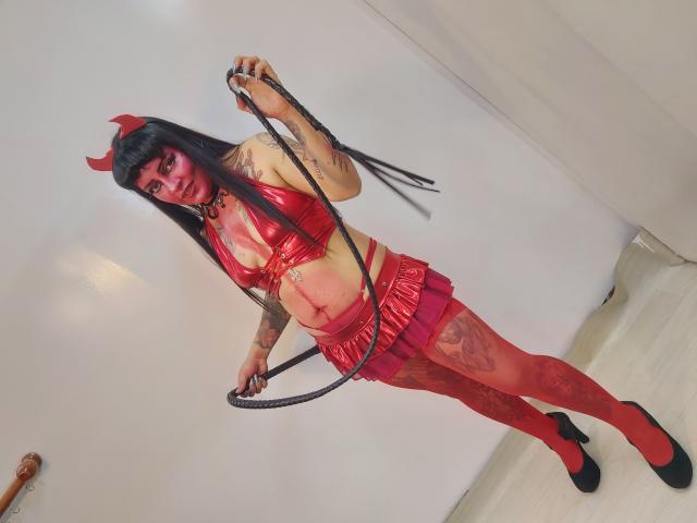 VeronaHellsing - Live Sex Cam - 13156496
