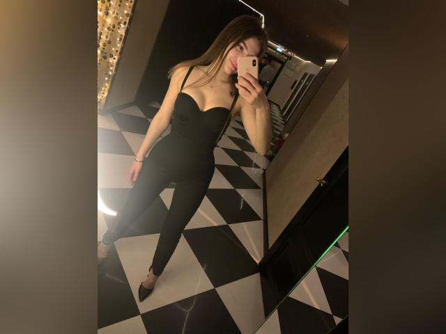 ilailaCute - Live sex cam - 13168624