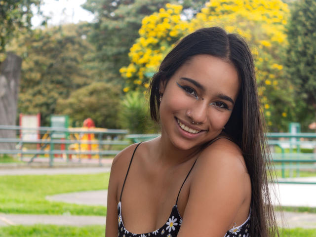 CharlotteWilliams - Live porn &amp; sex cam - 13171292