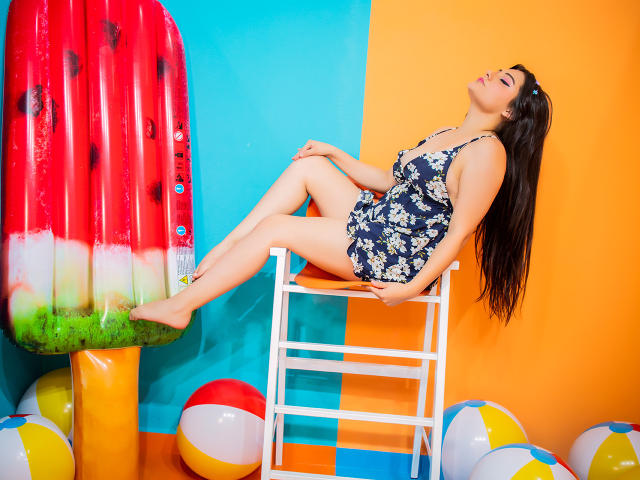 ValeriaRosee - Live sexe cam - 13176796