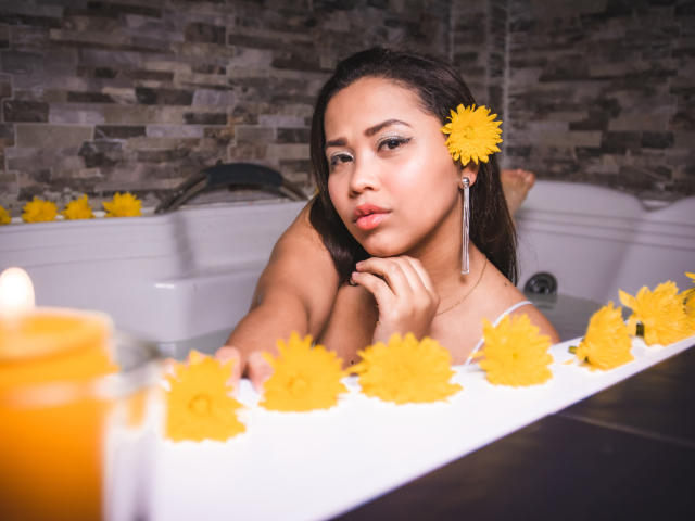 KioraWovid - Live sex cam - 13192108