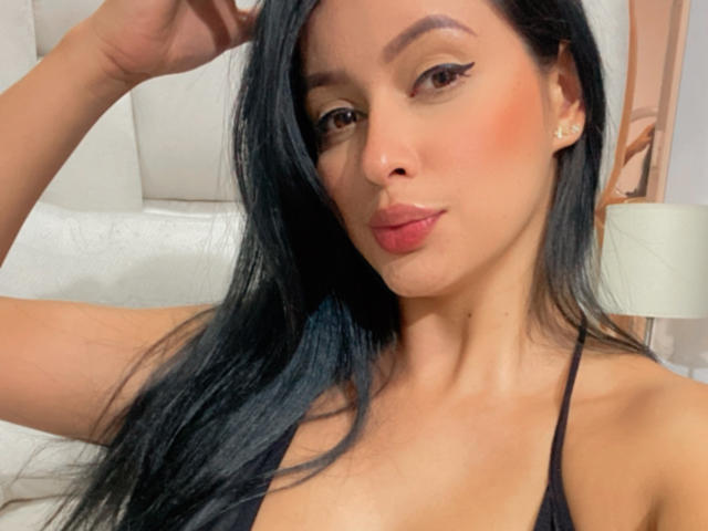 EmilyParkerr - פורנו בשידור חי ומצלמת סקס - 13199288