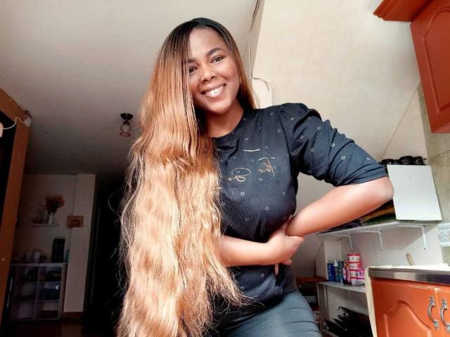 EmiraHot - Live porn &amp; sex cam - 13205892