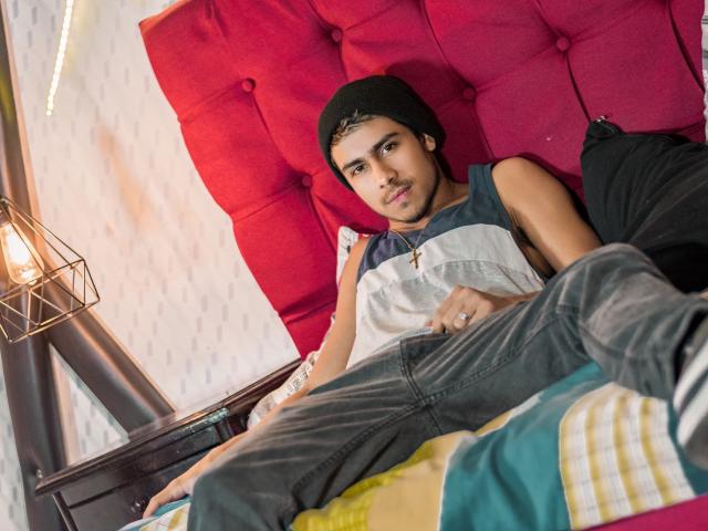 NicolasCooper - Sexe cam en vivo - 13208636