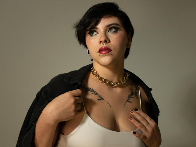 MissCharlottte - Live sex cam - 13222000