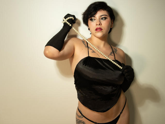 MissCharlottte - Live sex cam - 13222084