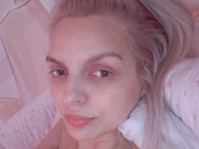 DouceAmelia - Live porn &amp; sex cam - 13228484