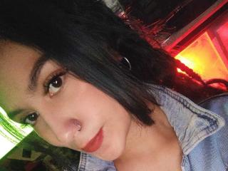 CarolineJonis - Live sexe cam - 13232744