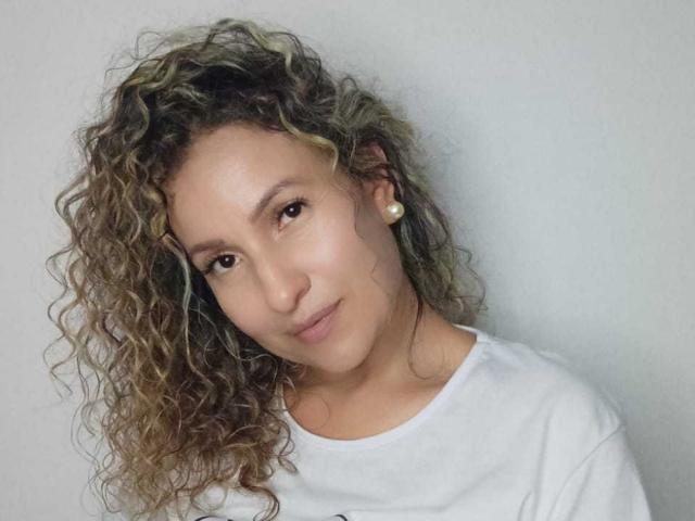 EroticSasha - Live sex cam - 13238932