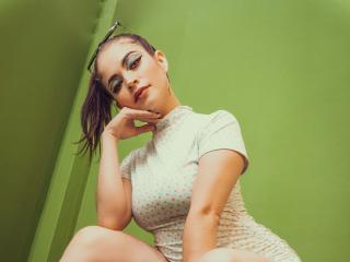 EmiliaMilan - Live sexe cam - 13247520