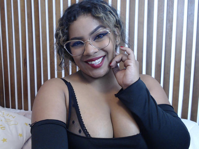EbonyRose69 - Live Sex Cam - 13248424