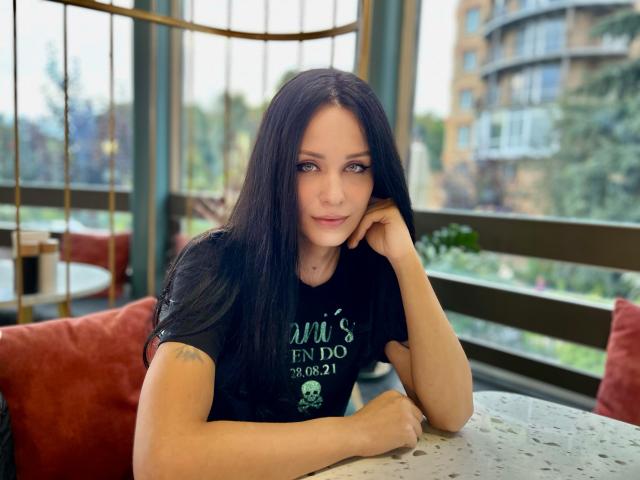 LaraXHot - Live Sex Cam - 13254632