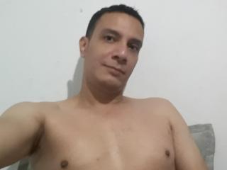 JosephAlvarez69 - Live sex cam - 13274832