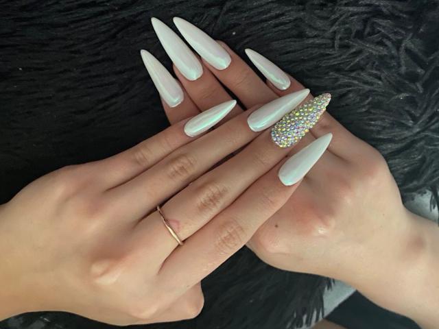 FiorellaStrong - Live Sex Cam - 13283296