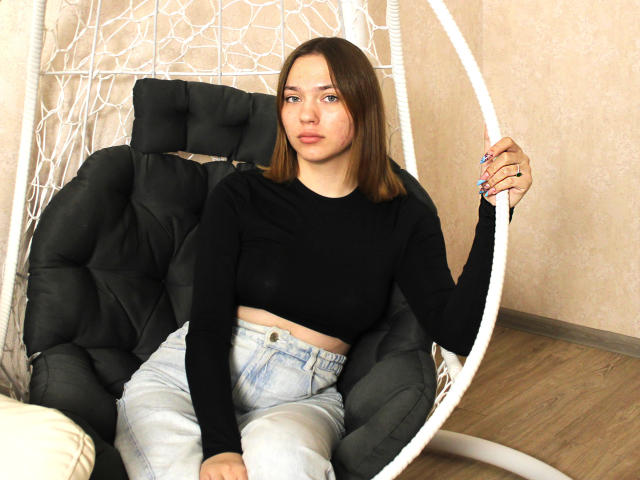 CarolinePalmer - Live Sex Cam - 13293528