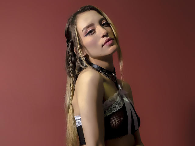 KiraSmilee - Live porn &amp; sex cam - 13296044