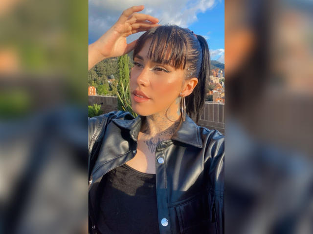 CharlotteLens - Élő pornó és szexkamera - 13322260