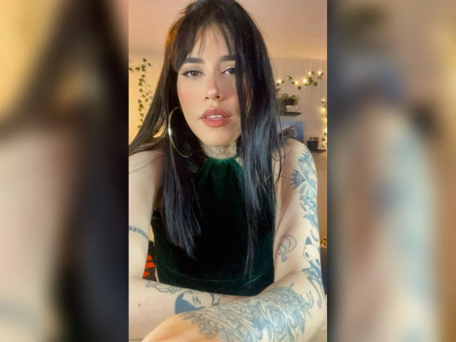 CharlotteLens - Élő pornó és szexkamera - 13322276