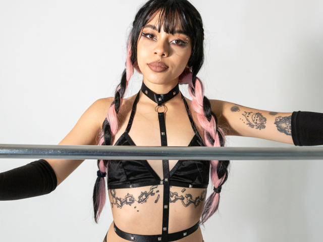 MissTomie - Live Sex Cam - 13357704