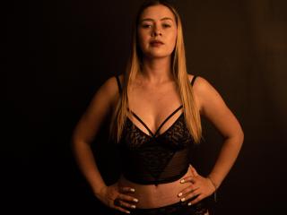 MeganSmails - Live porn & sex cam - 13373848