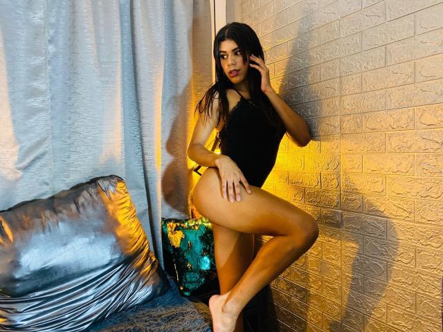 ValeryBrett - Live sexe cam - 13374792