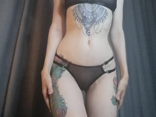 EvieGreen - Live Sex Cam - 13391380