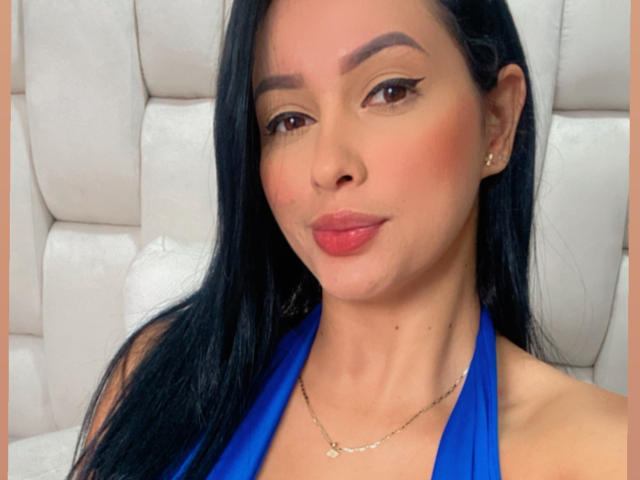 EmilyParkerr - Élő pornó és szexkamera - 13408868