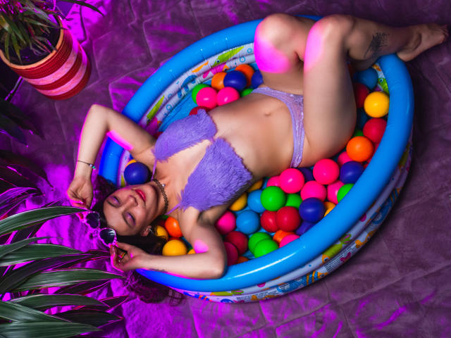 CandyWee69 - Sexe cam en vivo - 13425556